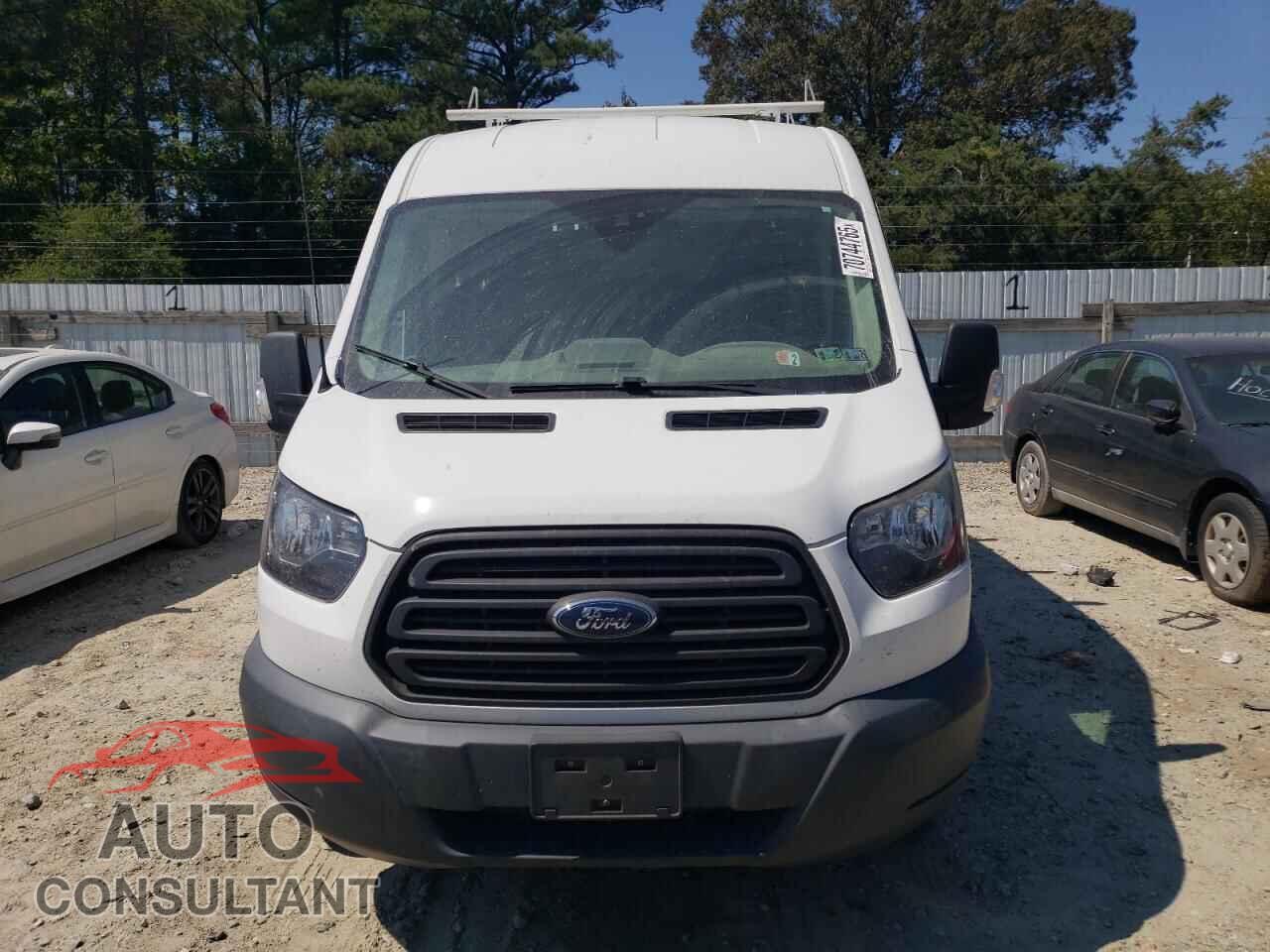 FORD TRANSIT 2017 - 1FTYR2CM2HKB53143