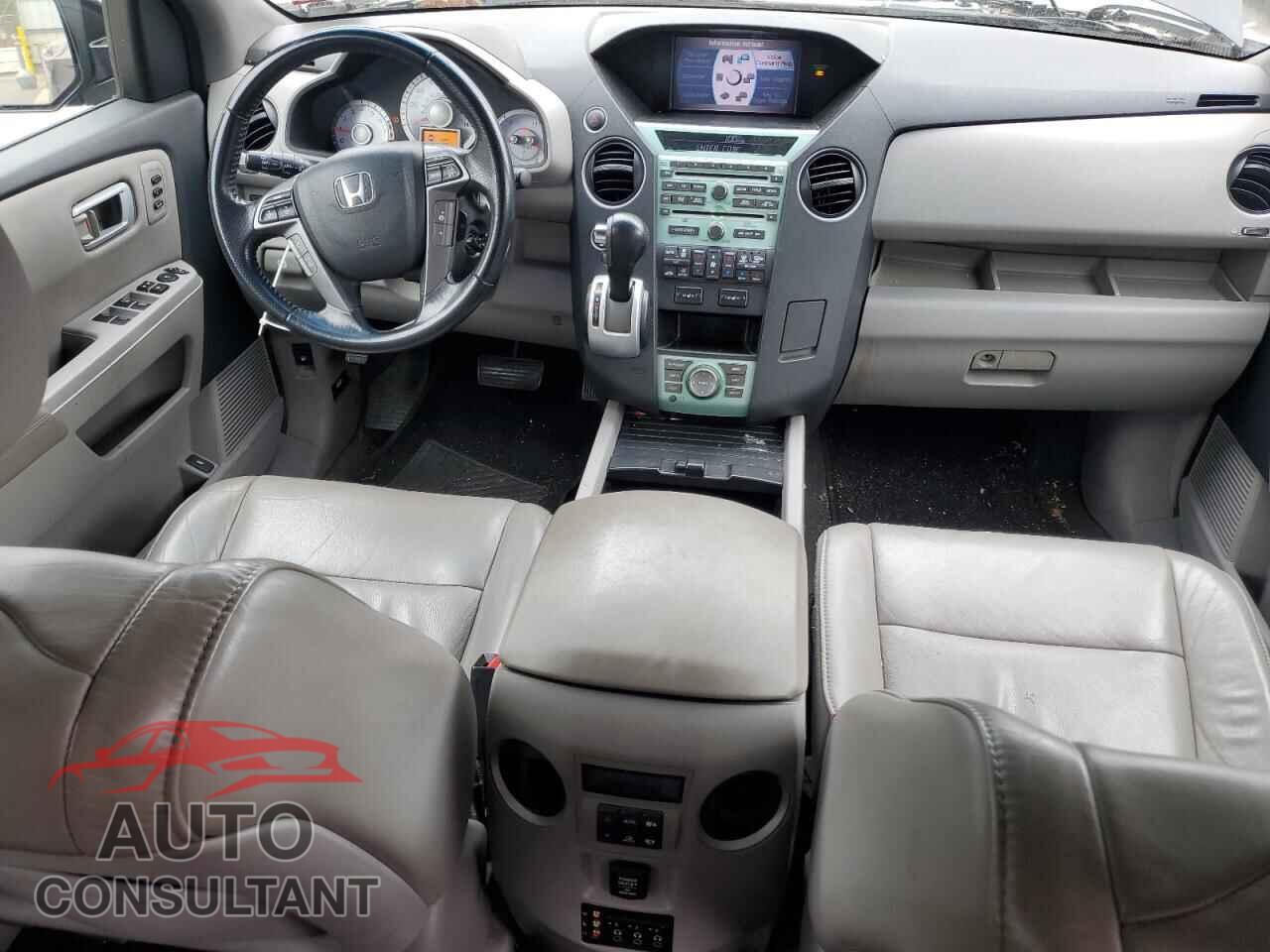 HONDA PILOT 2011 - 5FNYF4H95BB070948
