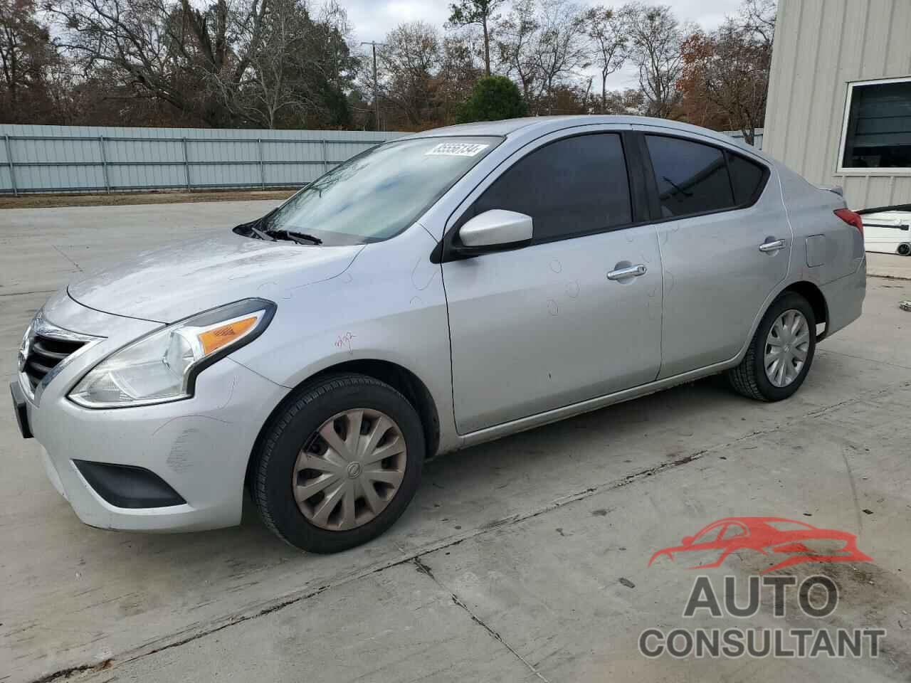 NISSAN VERSA 2018 - 3N1CN7AP0JK439912