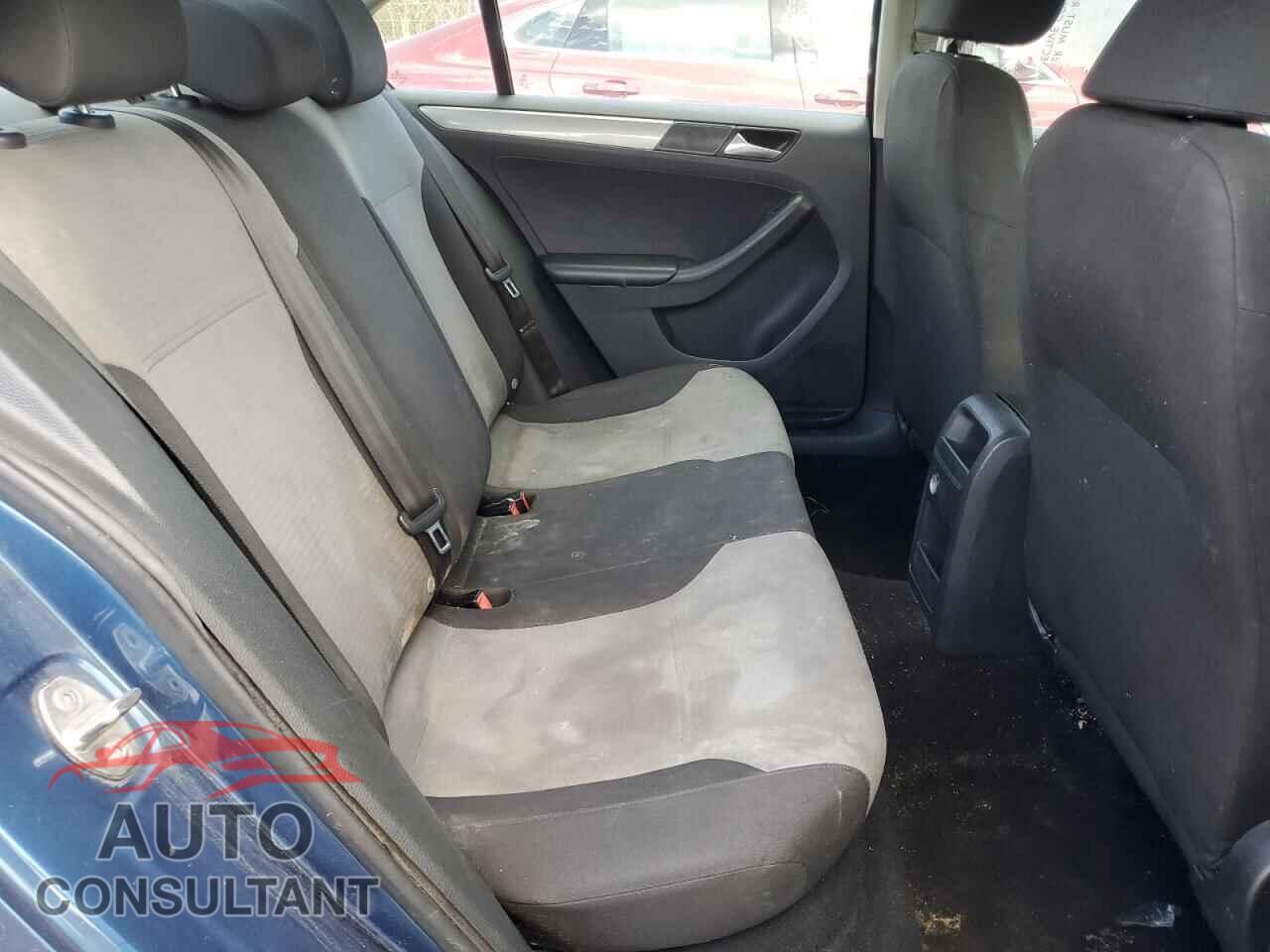 VOLKSWAGEN JETTA 2017 - 3VW2B7AJ9HM308101