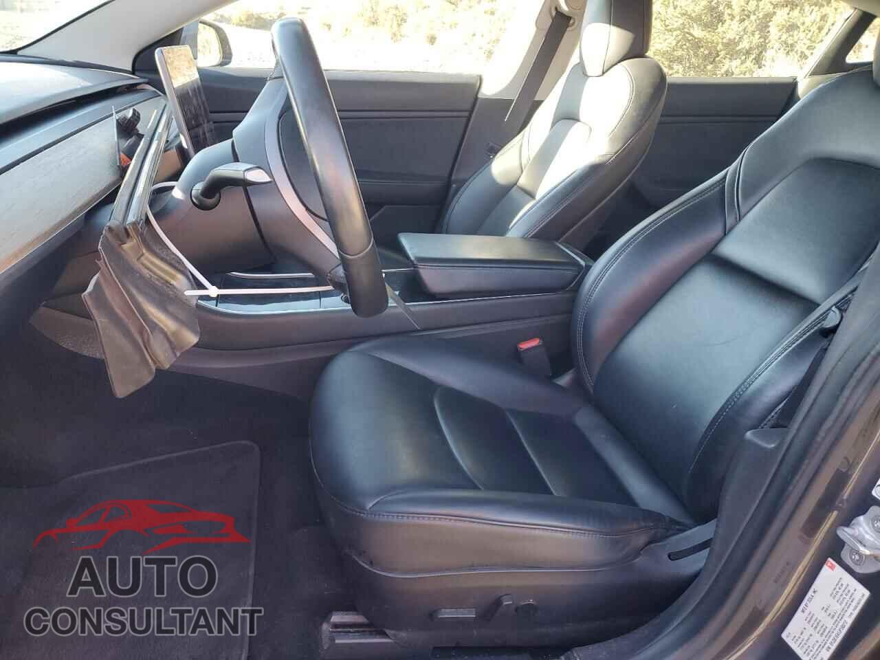 TESLA MODEL 3 2018 - 5YJ3E1EA1JF158212