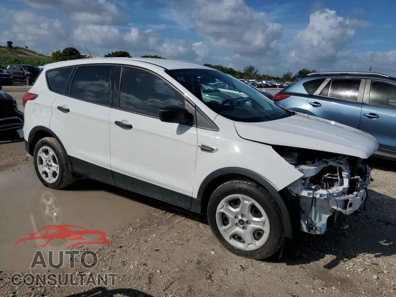 FORD ESCAPE 2019 - 1FMCU0F72KUB95077