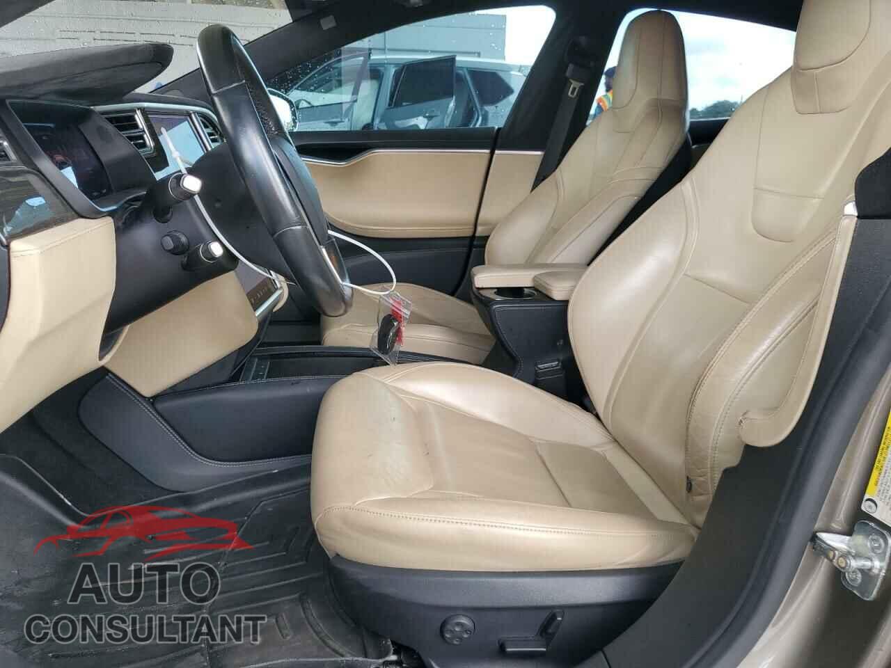 TESLA MODEL S 2015 - 5YJSA1H19FF100911