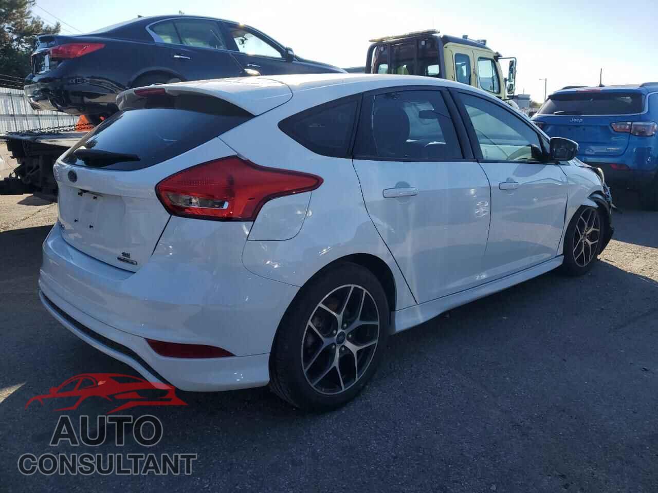 FORD FOCUS 2016 - 1FADP3K21GL356453