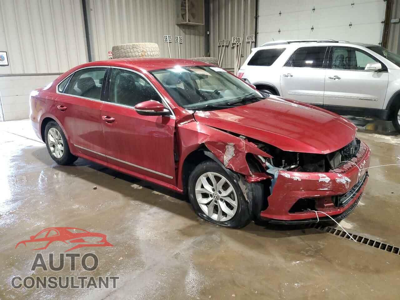 VOLKSWAGEN PASSAT 2017 - 1VWAT7A33HC078258