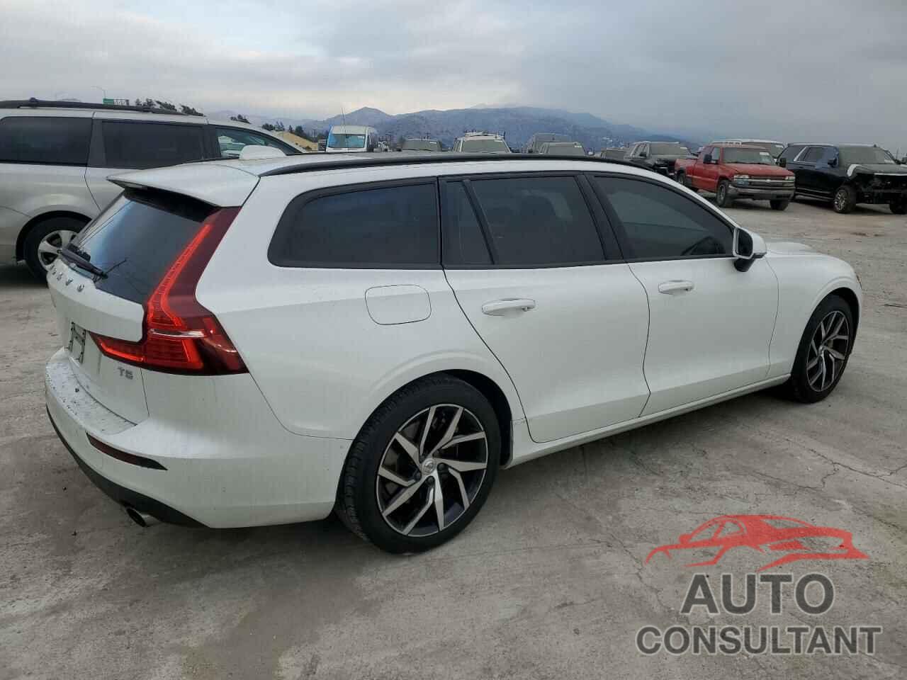VOLVO V60 2020 - YV1102EK7L2389572