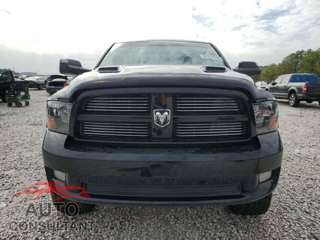 DODGE RAM 1500 2012 - 1C6RD7MT9CS150357