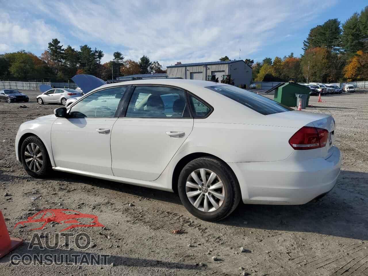 VOLKSWAGEN PASSAT 2013 - 1VWAP7A37DC104147