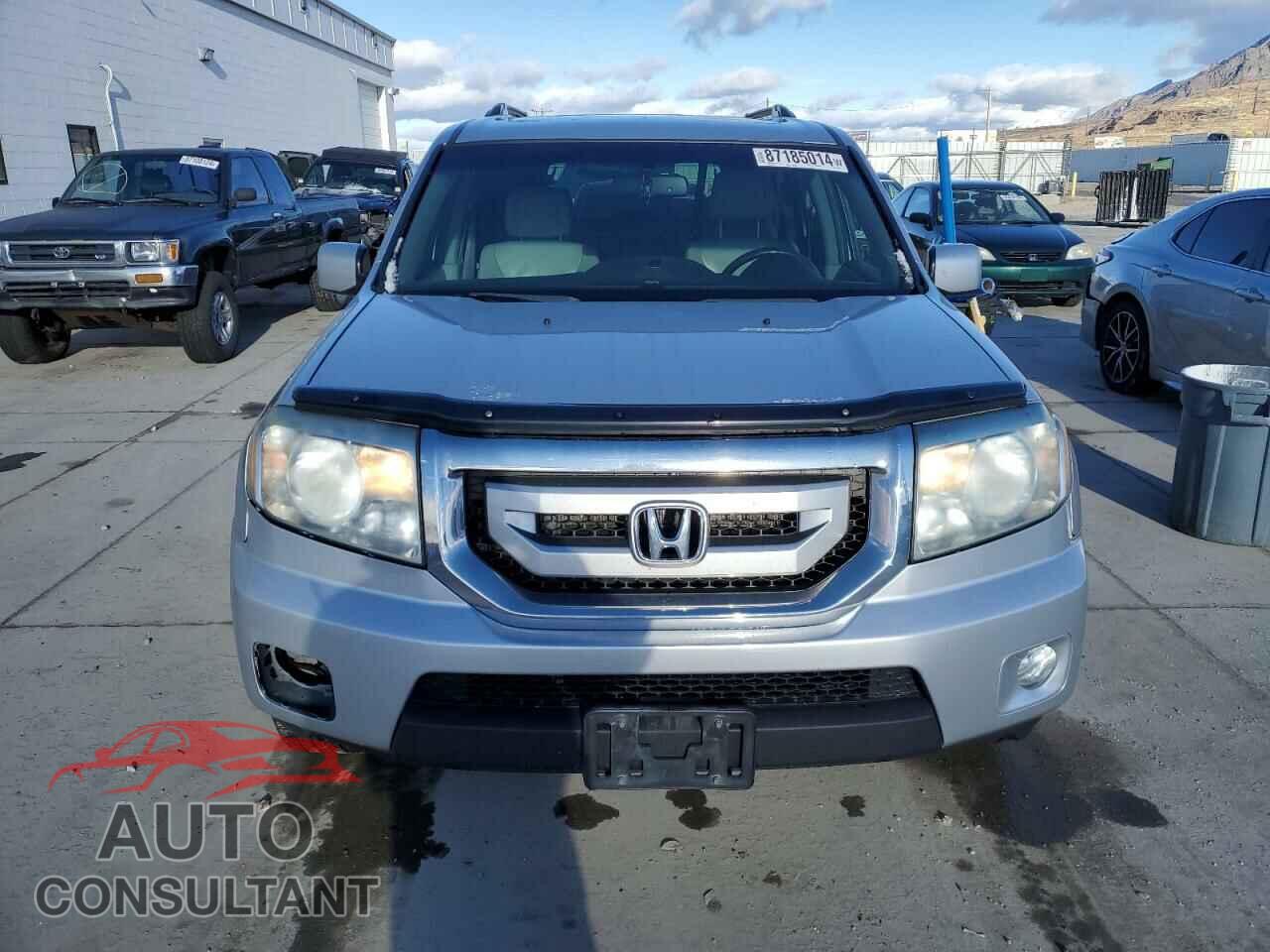 HONDA PILOT 2011 - 5FNYF4H74BB094690