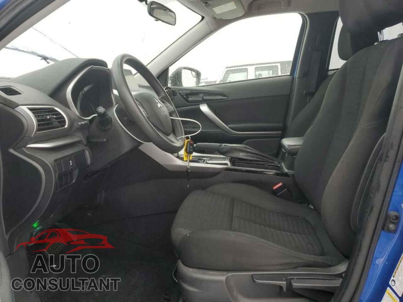 MITSUBISHI ECLIPSE 2018 - JA4AT4AA0JZ049362