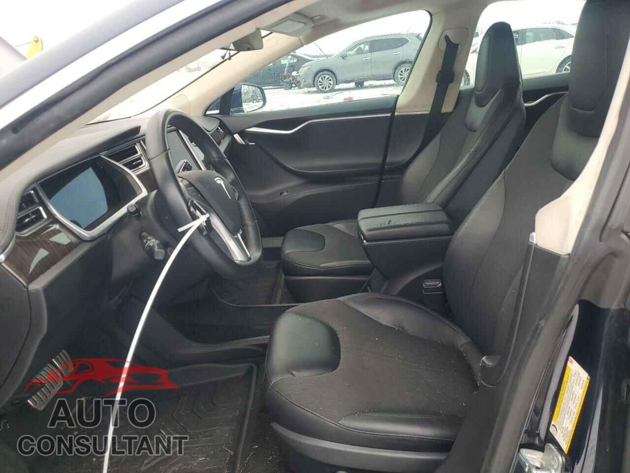 TESLA MODEL S 2013 - 5YJSA1CP8DFP20013