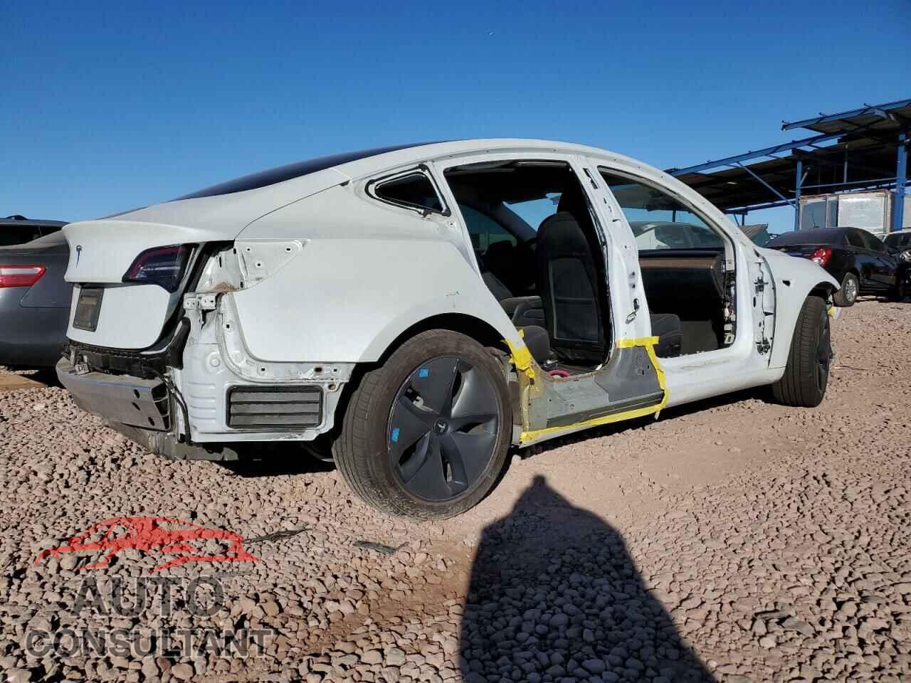 TESLA MODEL 3 2020 - 5YJ3E1EA2LF706186