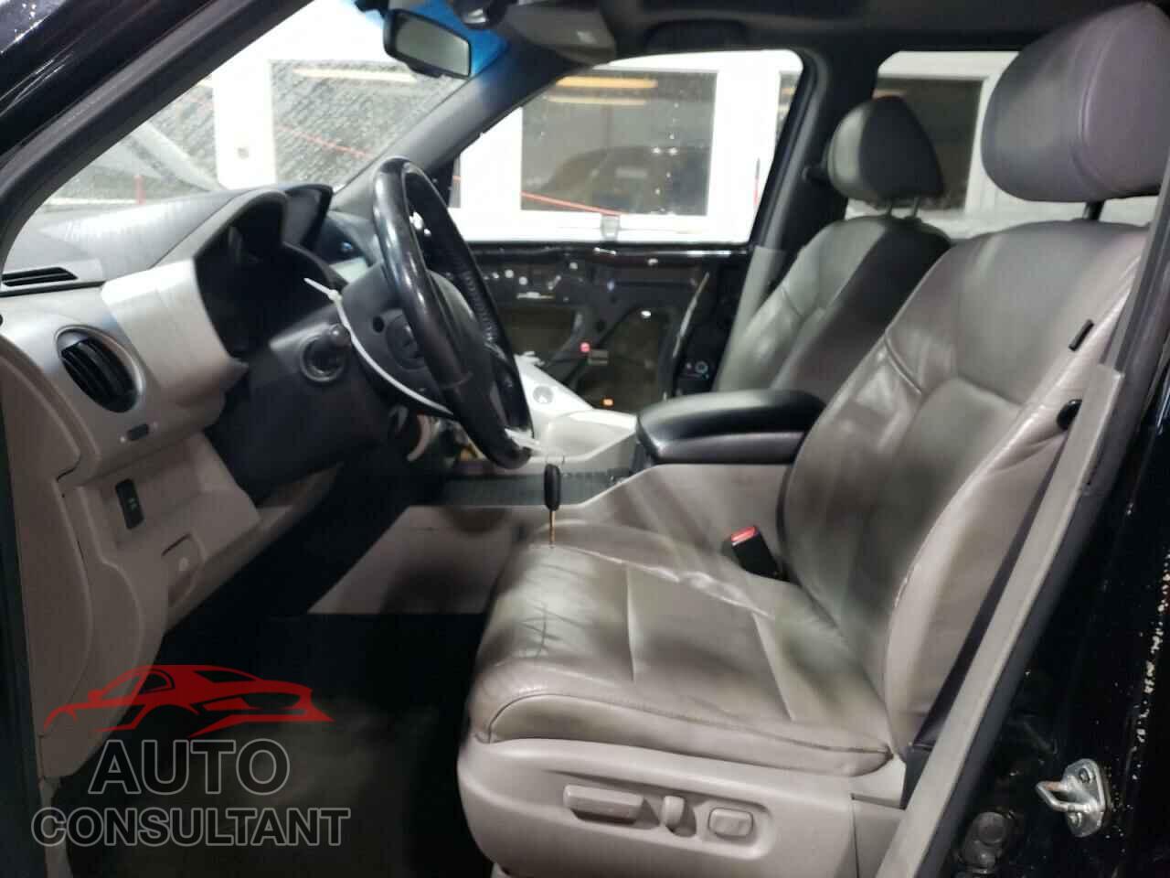 HONDA PILOT 2011 - 5FNYF4H78BB101611