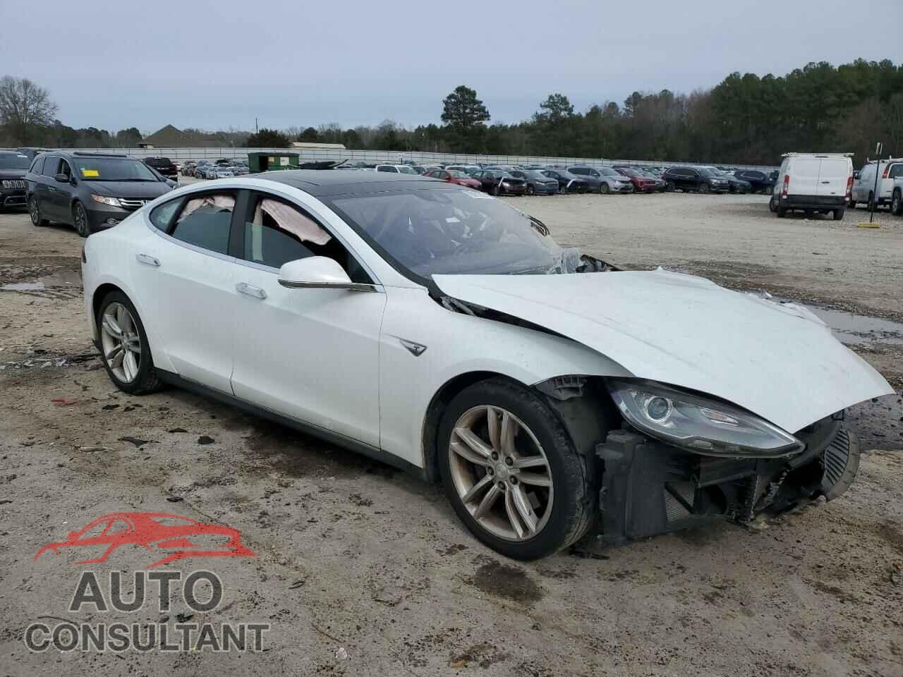 TESLA MODEL S 2015 - 5YJSA1S27FF089182