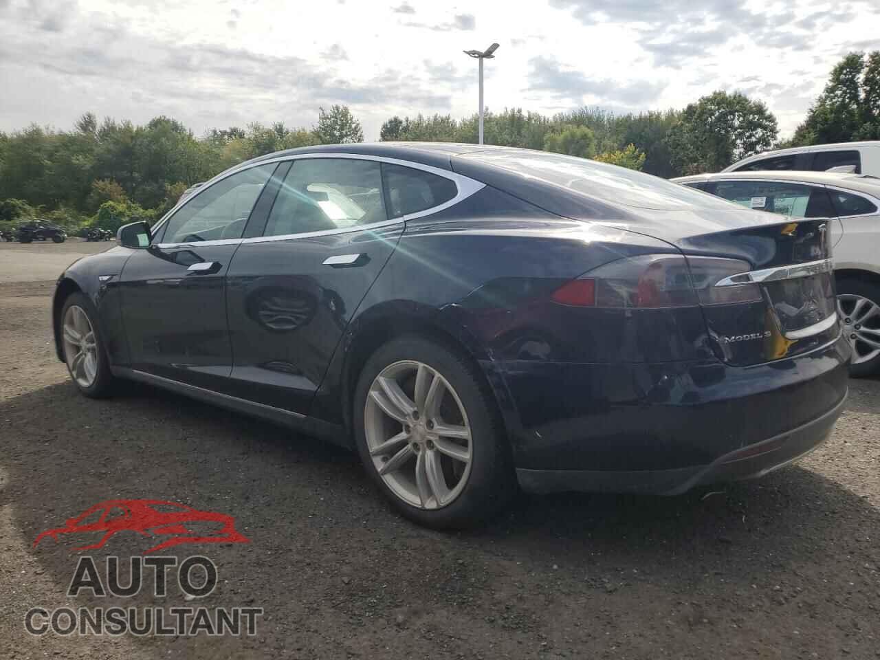 TESLA MODEL S 2014 - 5YJSA1H13EFP38327