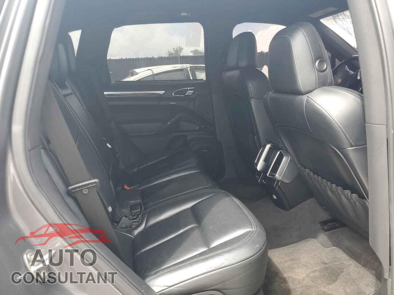 PORSCHE CAYENNE 2012 - WP1AB2A20CLA46519