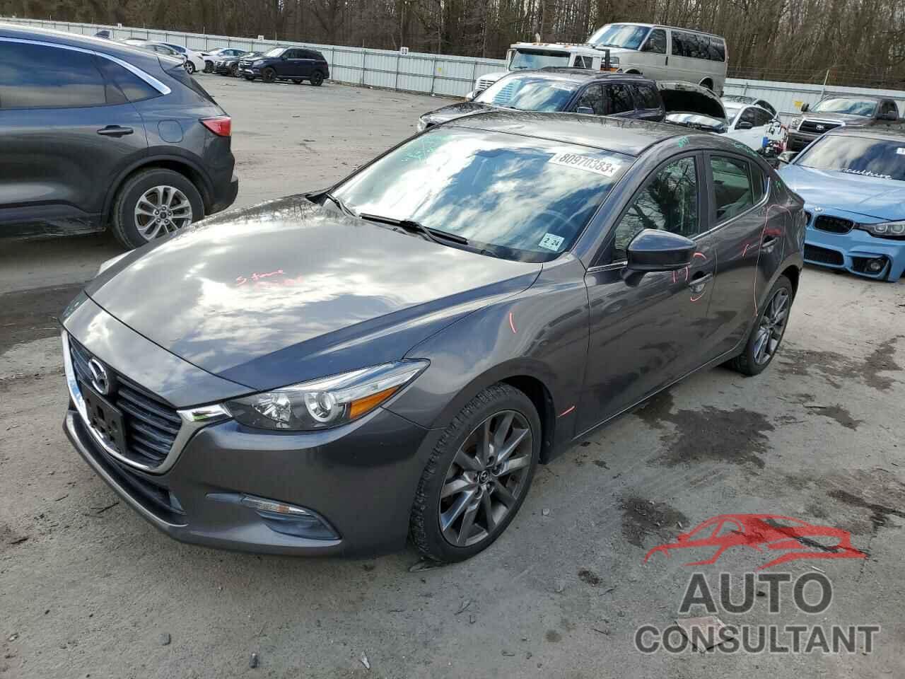 MAZDA 3 2018 - 3MZBN1V33JM269379