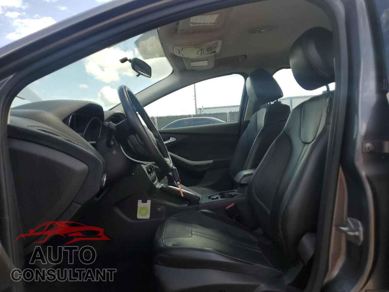 FORD FOCUS 2014 - 1FADP3F25EL163892