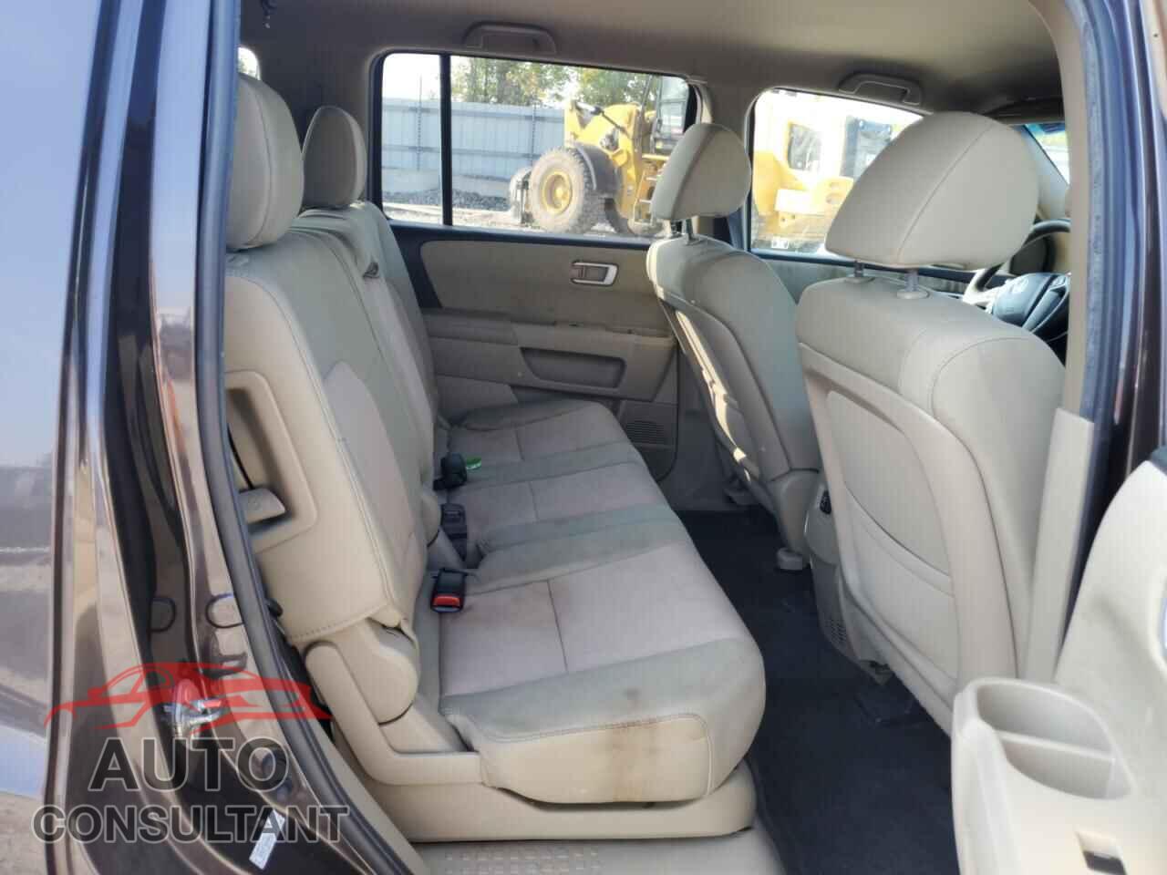 HONDA PILOT 2012 - 5FNYF4H44CB016515
