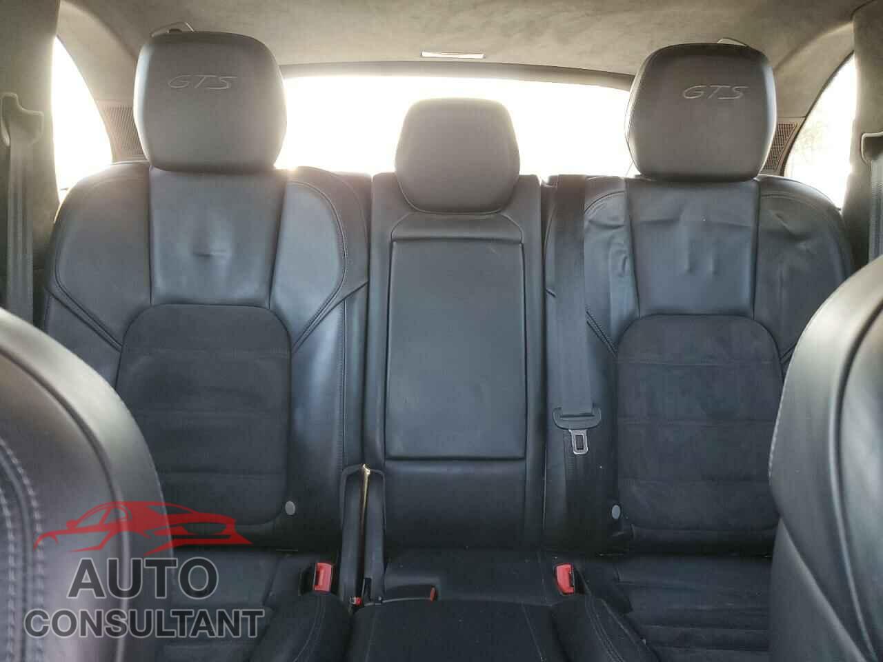 PORSCHE CAYENNE 2017 - WP1AD2A2XHLA82557