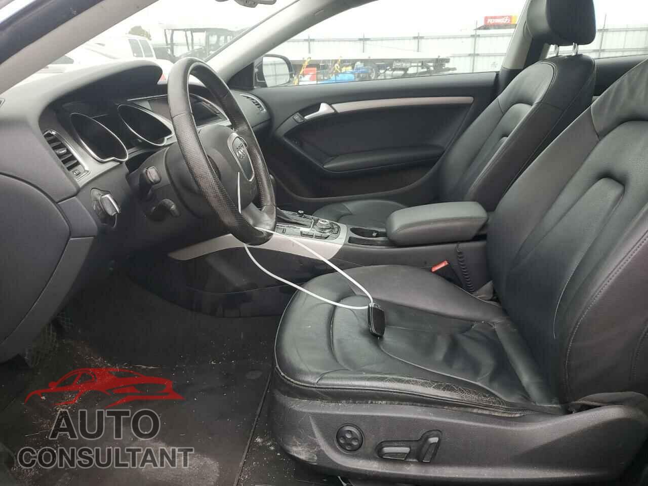 AUDI A5 2011 - WAULFAFR5BA048420
