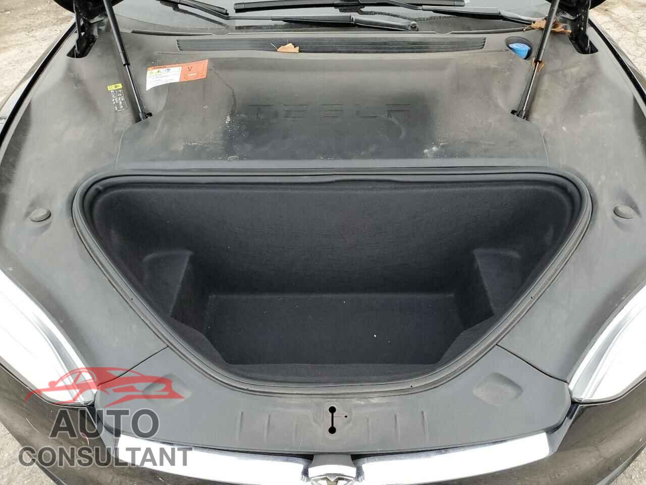 TESLA MODEL S 2018 - 5YJSA1E20JF261699