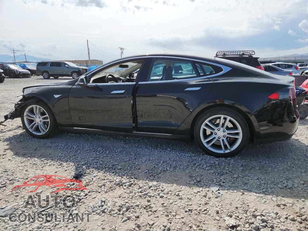 TESLA MODEL S 2014 - 5YJSA1S1XEFP40682