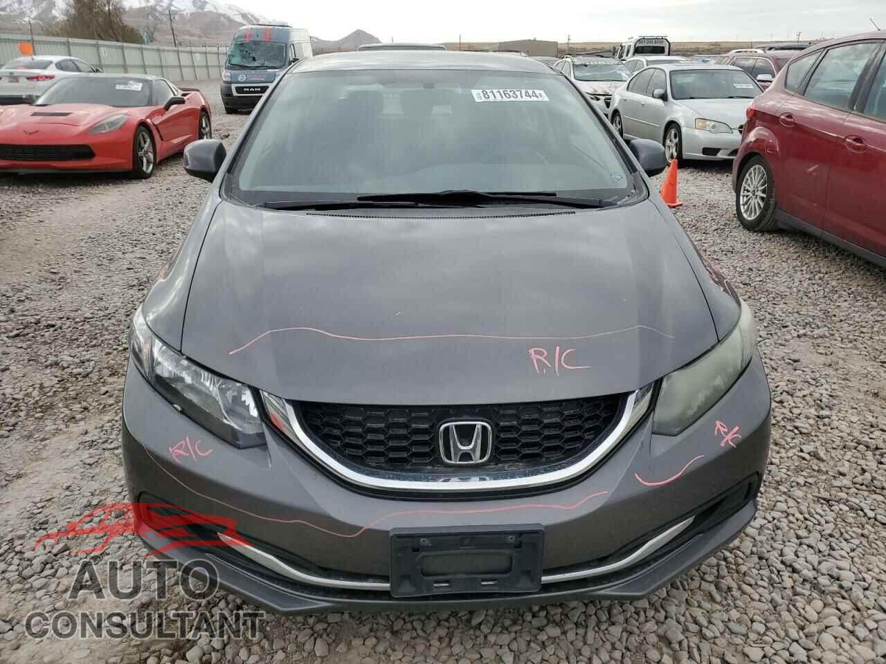 HONDA CIVIC 2013 - 2HGFB2F58DH580684