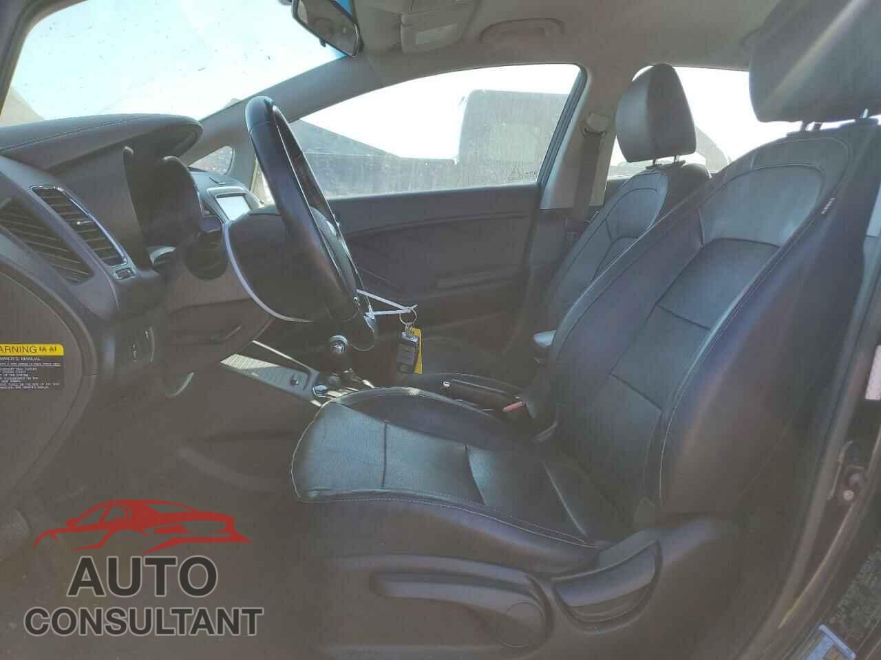 KIA FORTE 2017 - KNAFX5A84H5706830