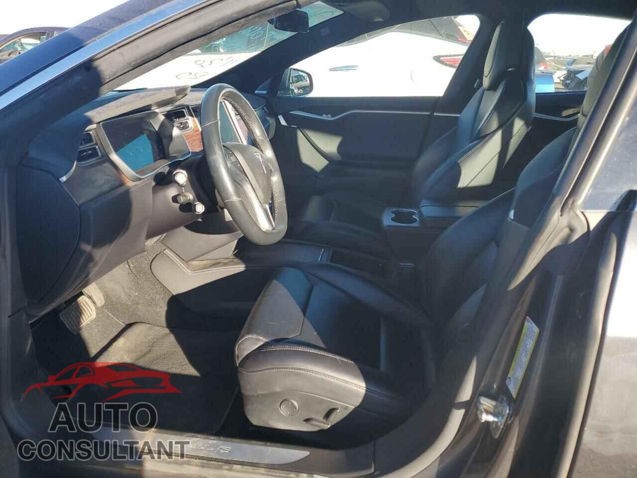 TESLA MODEL S 2017 - 5YJSA1E23HF215990