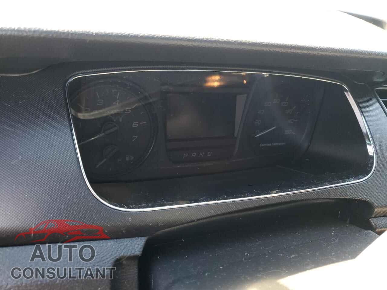 FORD TAURUS 2017 - 1FAHP2MT9HG128082