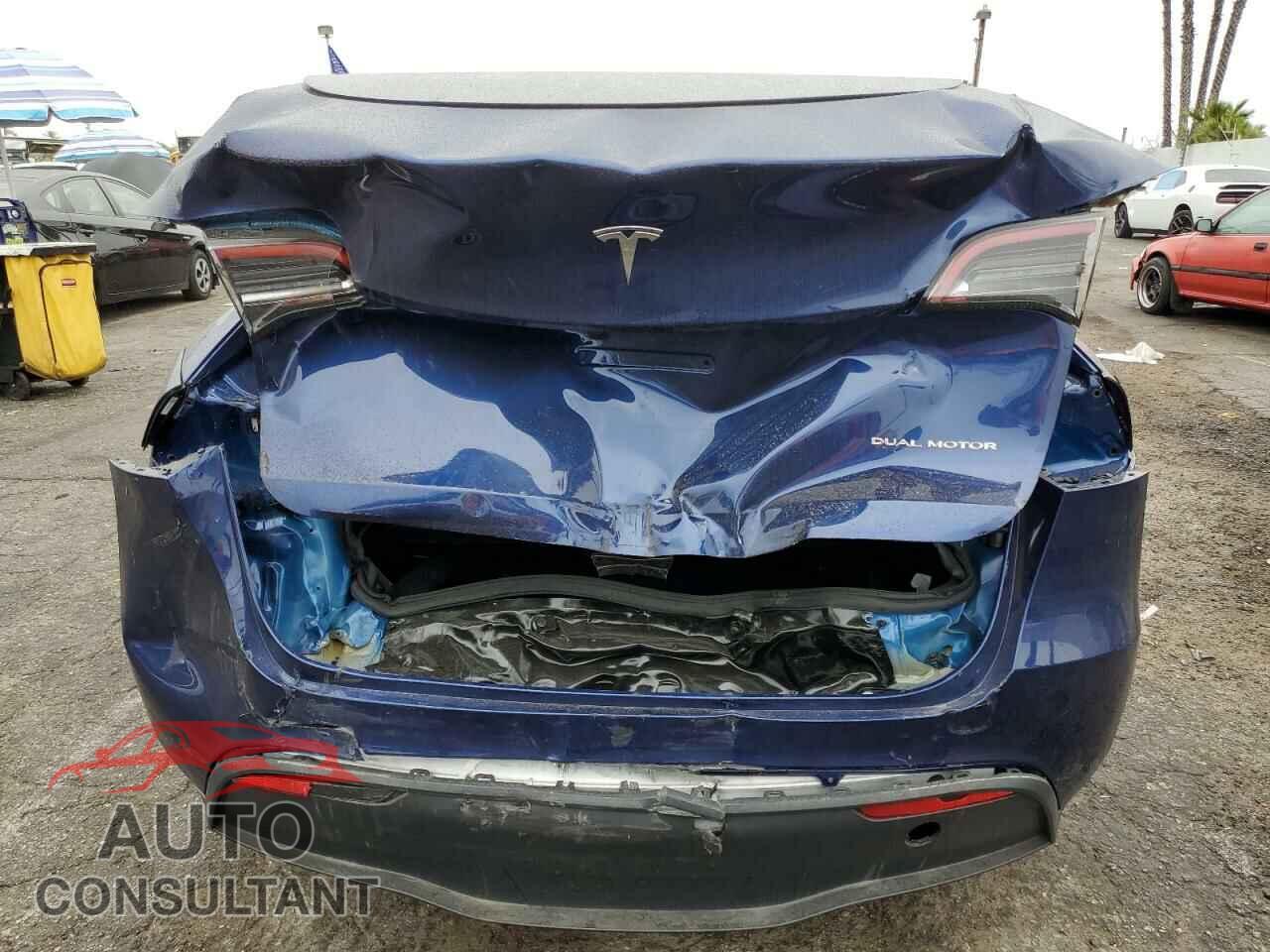 TESLA MODEL Y 2024 - 7SAYGDEE6RF060277