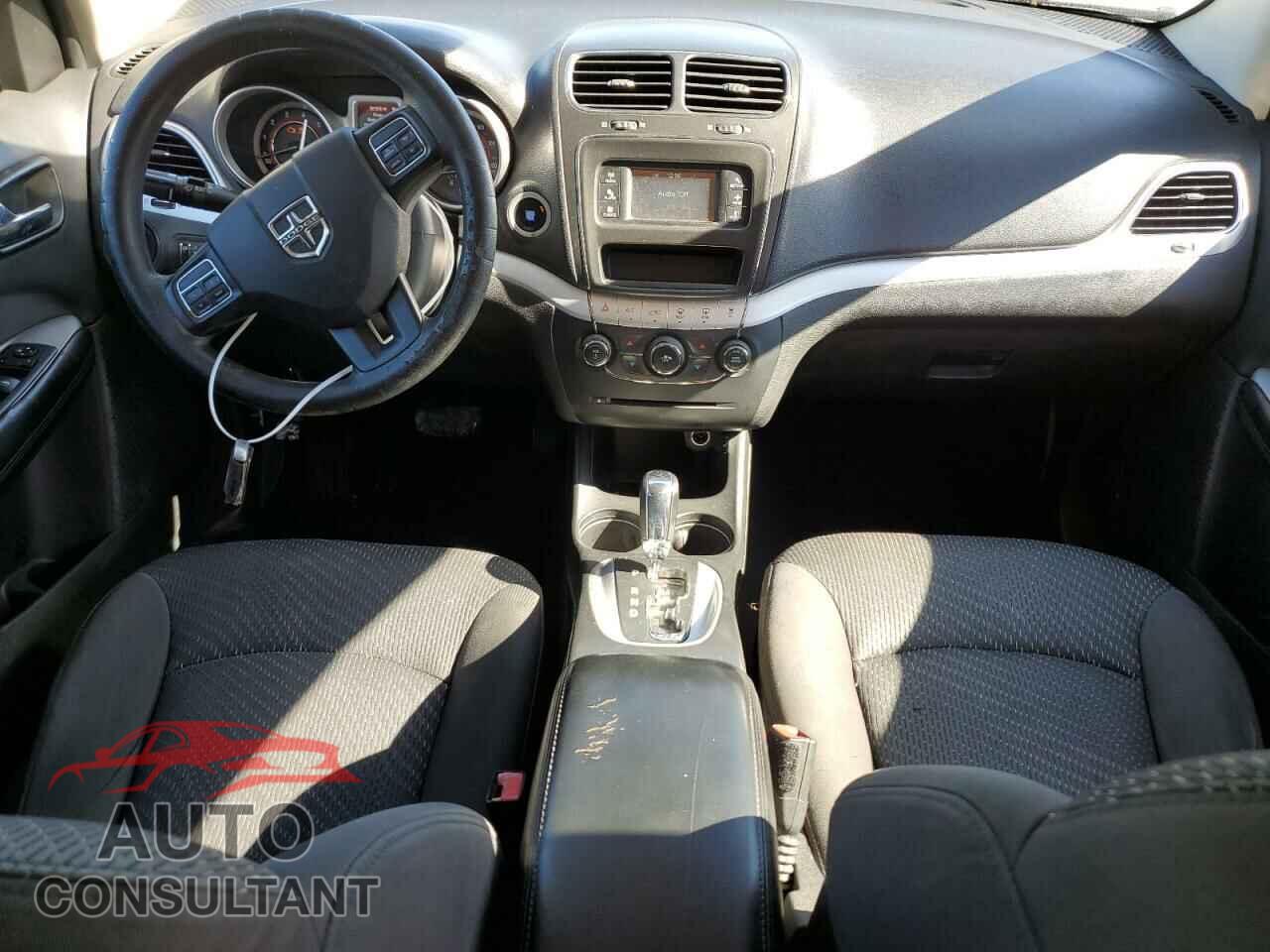 DODGE JOURNEY 2015 - 3C4PDCBG2FT744192