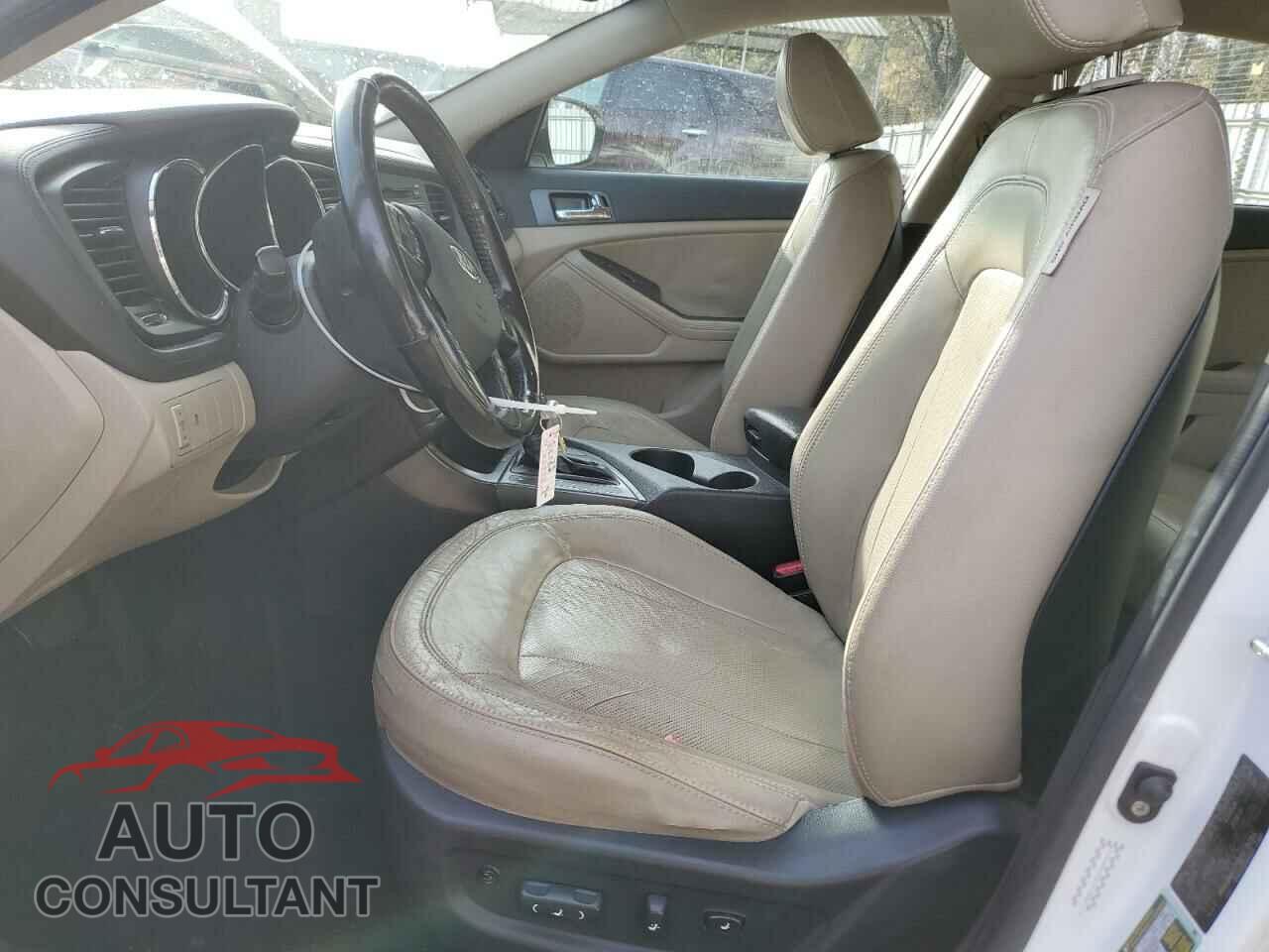 KIA OPTIMA 2011 - KNAGN4A75B5078084