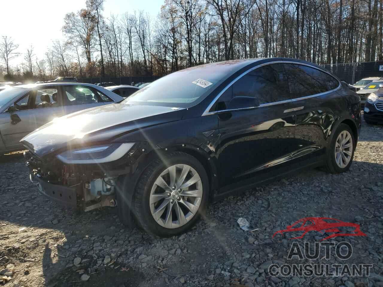 TESLA MODEL X 2016 - 5YJXCAE28GF010924