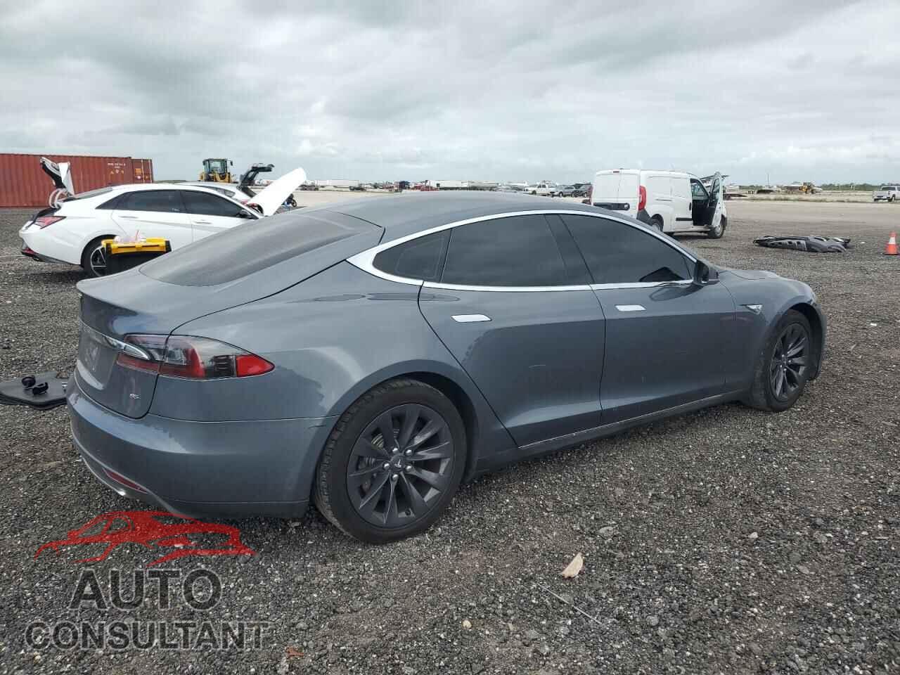 TESLA MODEL S 2013 - 5YJSA1DN1DFP25857