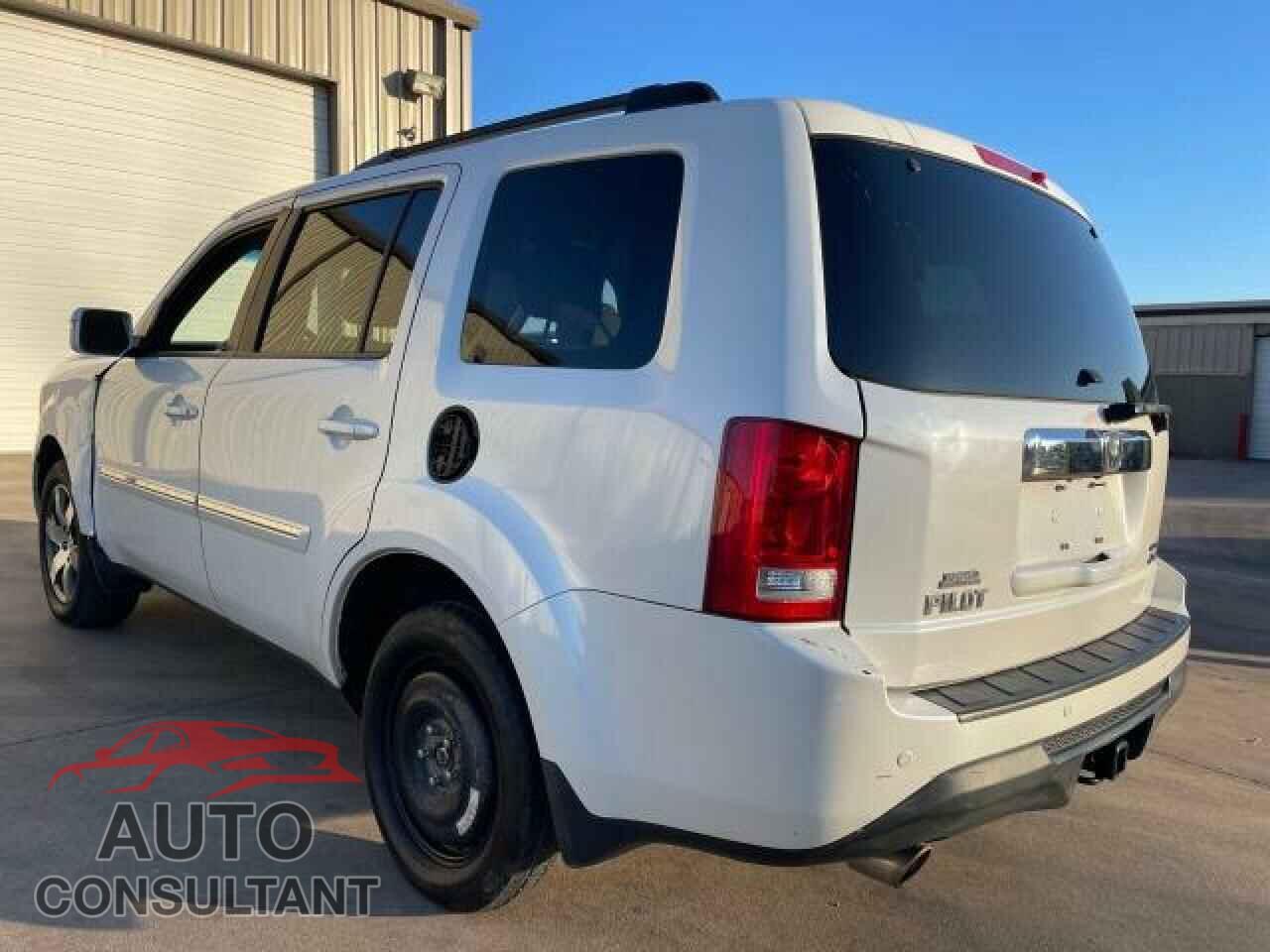 HONDA PILOT 2013 - 5FNYF4H97DB074521