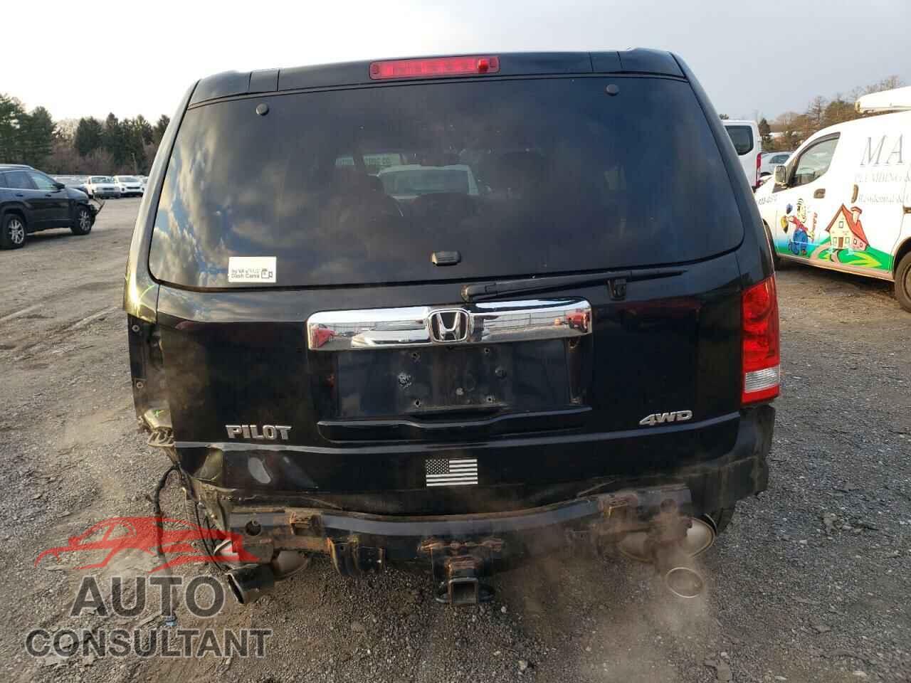HONDA PILOT 2013 - 5FNYF4H56DB026215
