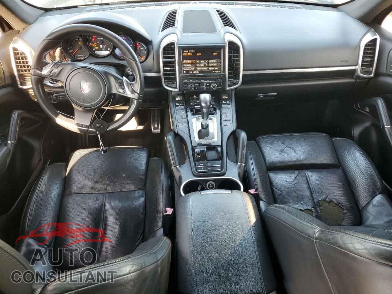 PORSCHE CAYENNE 2011 - WP1AA2A21BLA05544