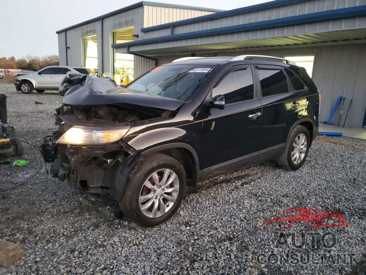 KIA SORENTO 2011 - 5XYKU4A25BG095480