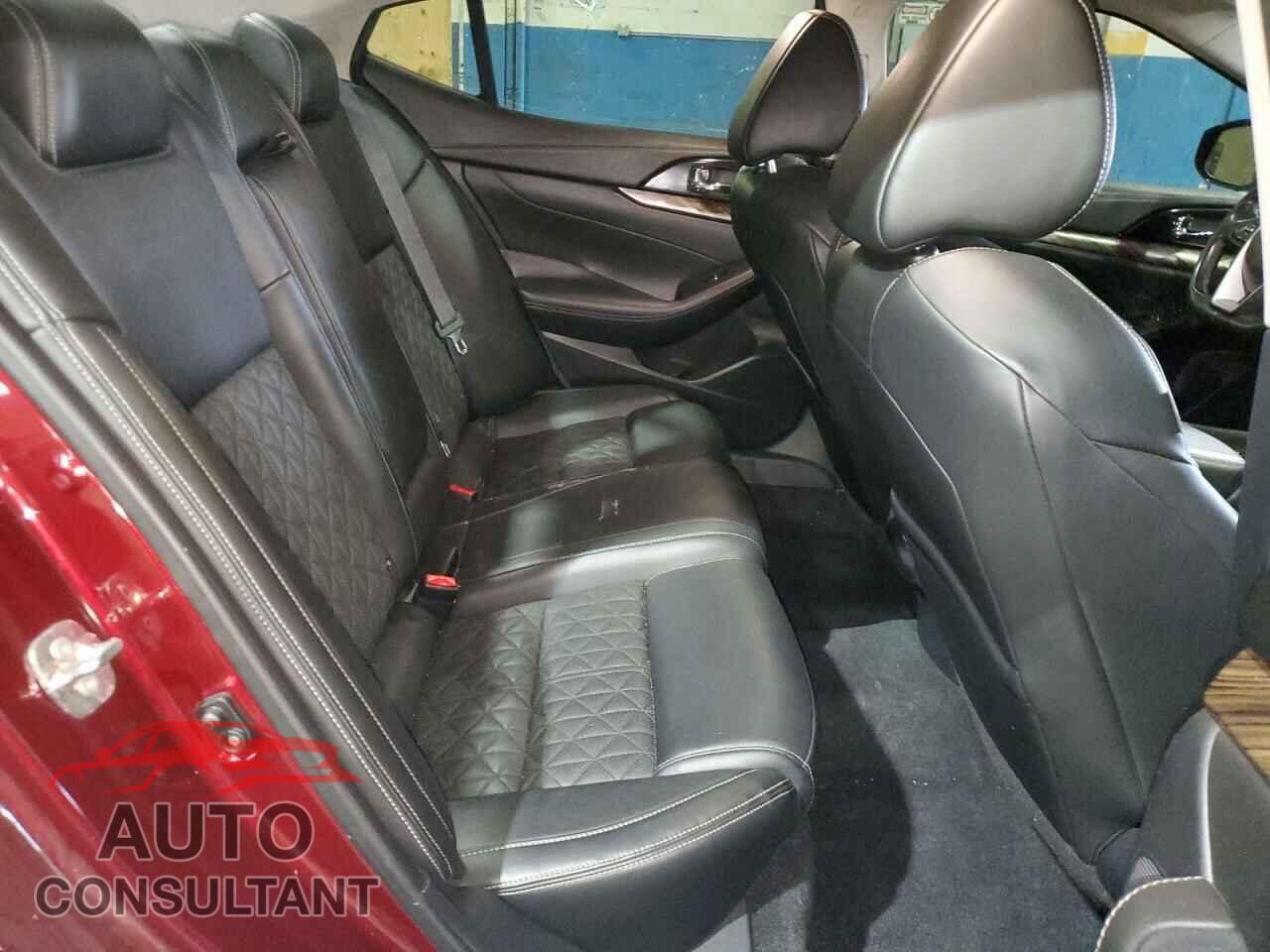 NISSAN MAXIMA 2018 - 1N4AA6AP2JC363941