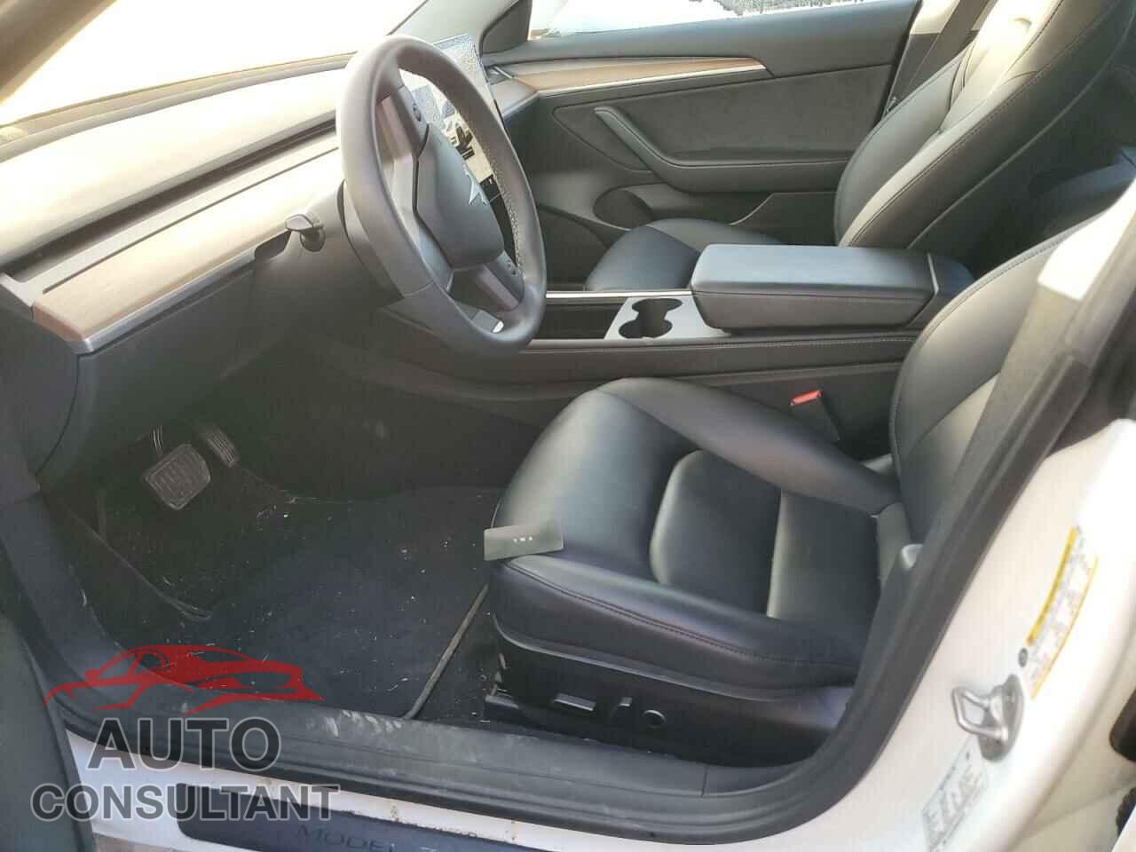 TESLA MODEL 3 2022 - 5YJ3E1EB8NF266132