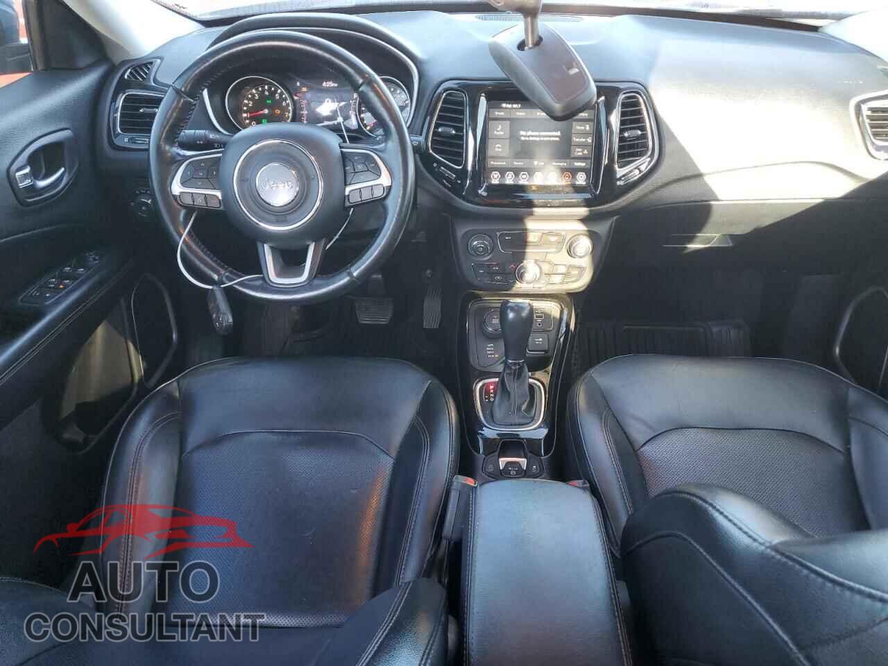JEEP COMPASS 2020 - 3C4NJDCB2LT119148