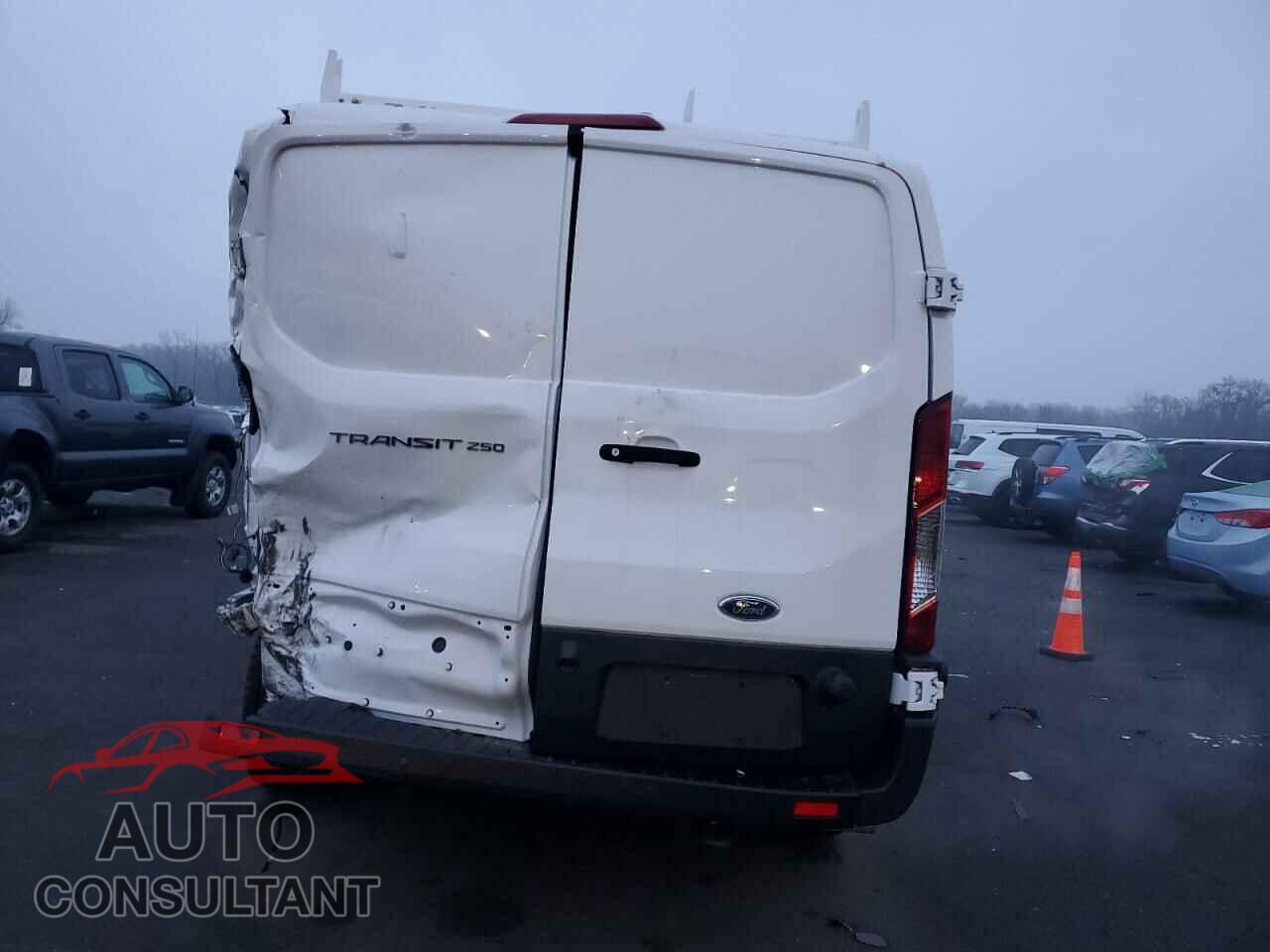 FORD TRANSIT 2024 - 1FTBR1Y88RKA95648