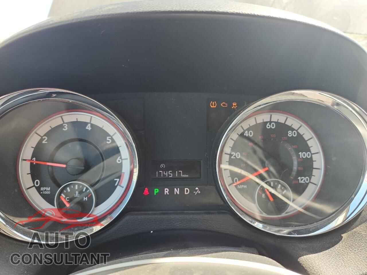 DODGE CARAVAN 2011 - 2D4RN3DG1BR668600