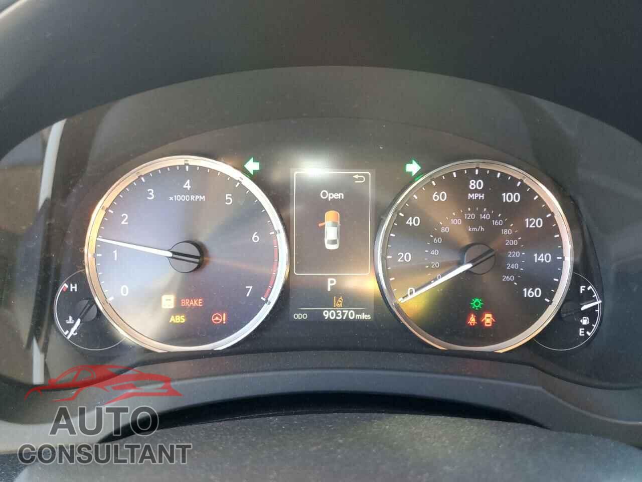 LEXUS IS 2017 - JTHBA1D24H5048850