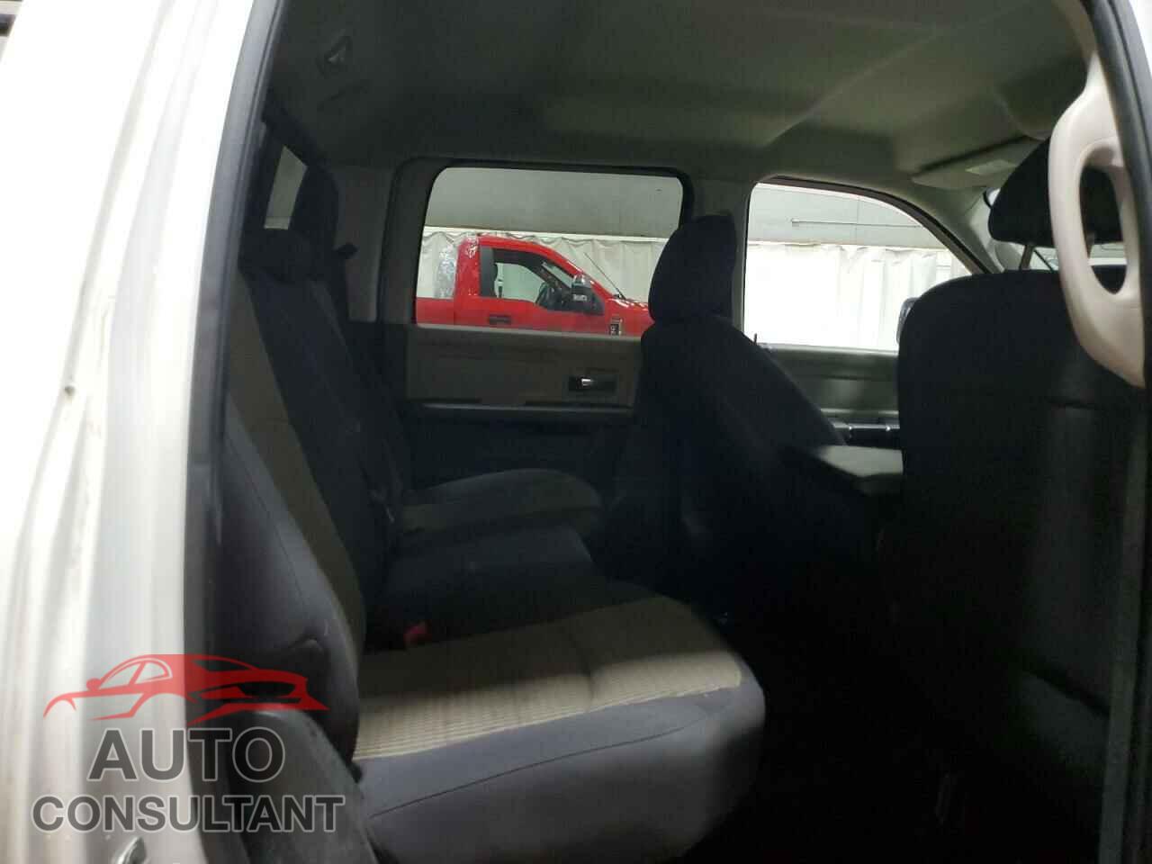 DODGE RAM 1500 2012 - 1C6RD7LT0CS320705