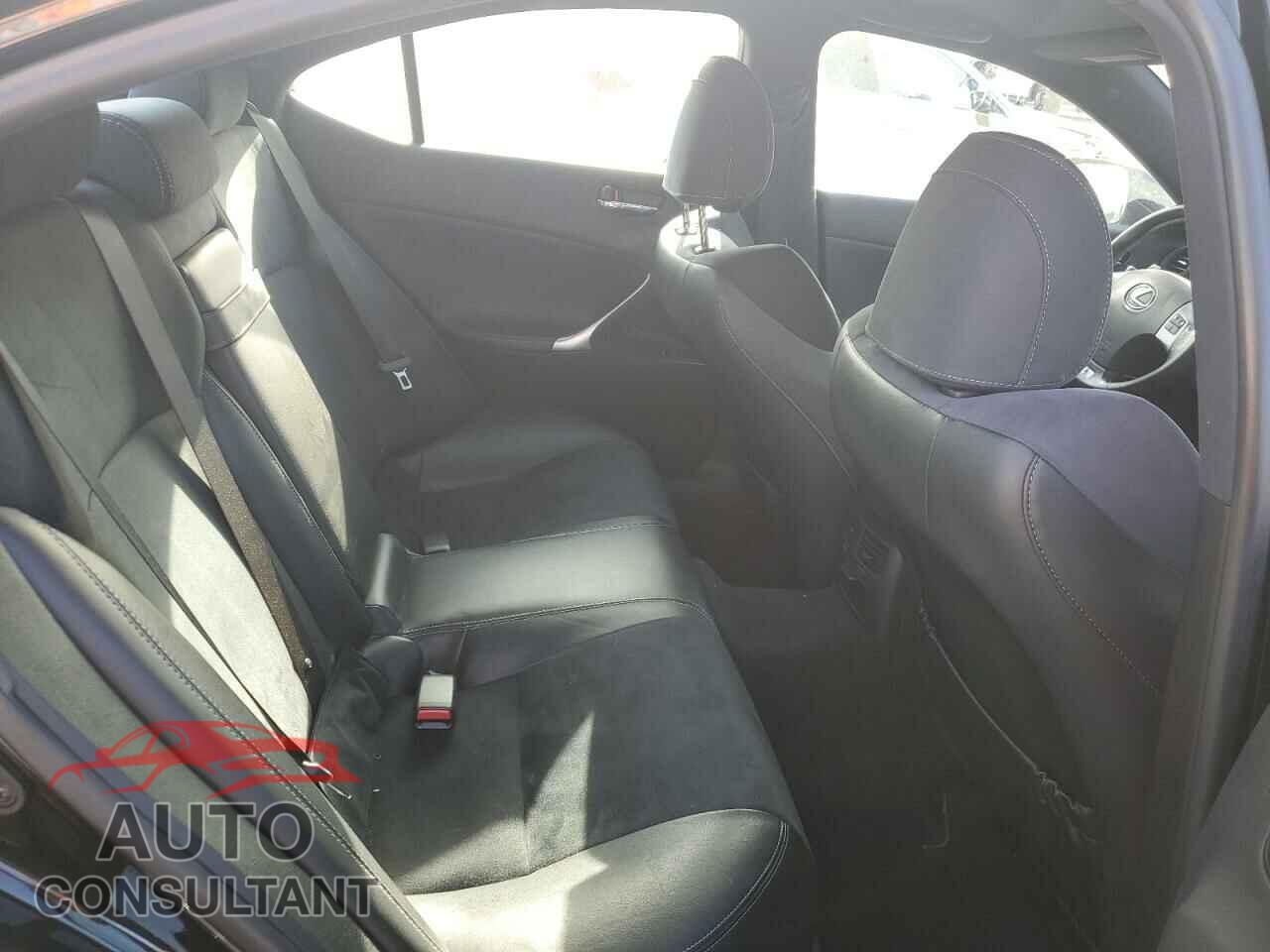 LEXUS IS 2011 - JTHBF5C26B5142021