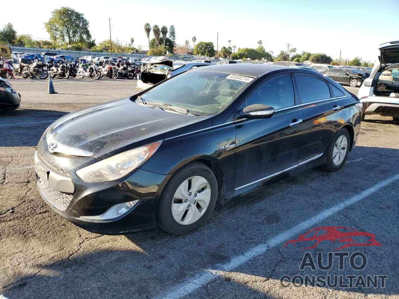 HYUNDAI SONATA 2013 - KMHEC4A43DA071937