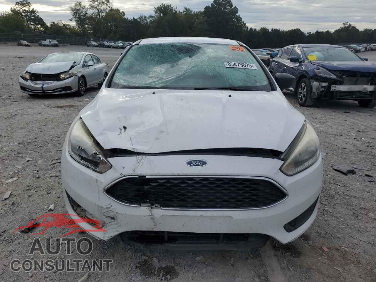 FORD FOCUS 2017 - 1FADP3E24HL284791
